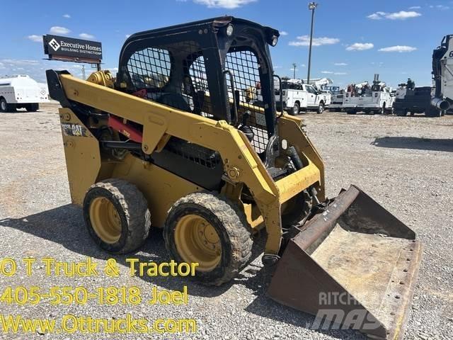 CAT 232D Renkaat ja vanteet