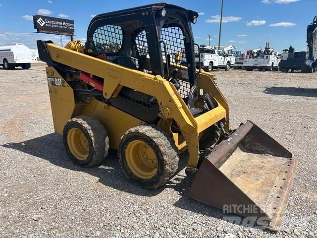 CAT 232D Renkaat ja vanteet