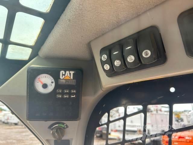 CAT 249D Liukuohjatut kuormaajat