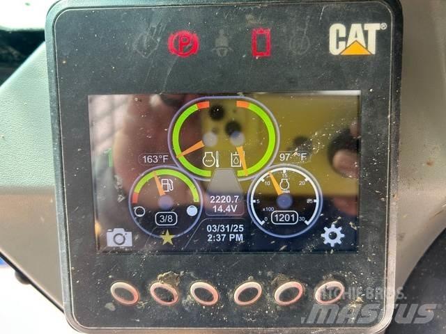 CAT 259D Liukuohjatut kuormaajat