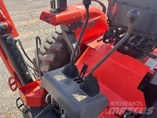 Kubota L47 Kaivurikuormaajat
