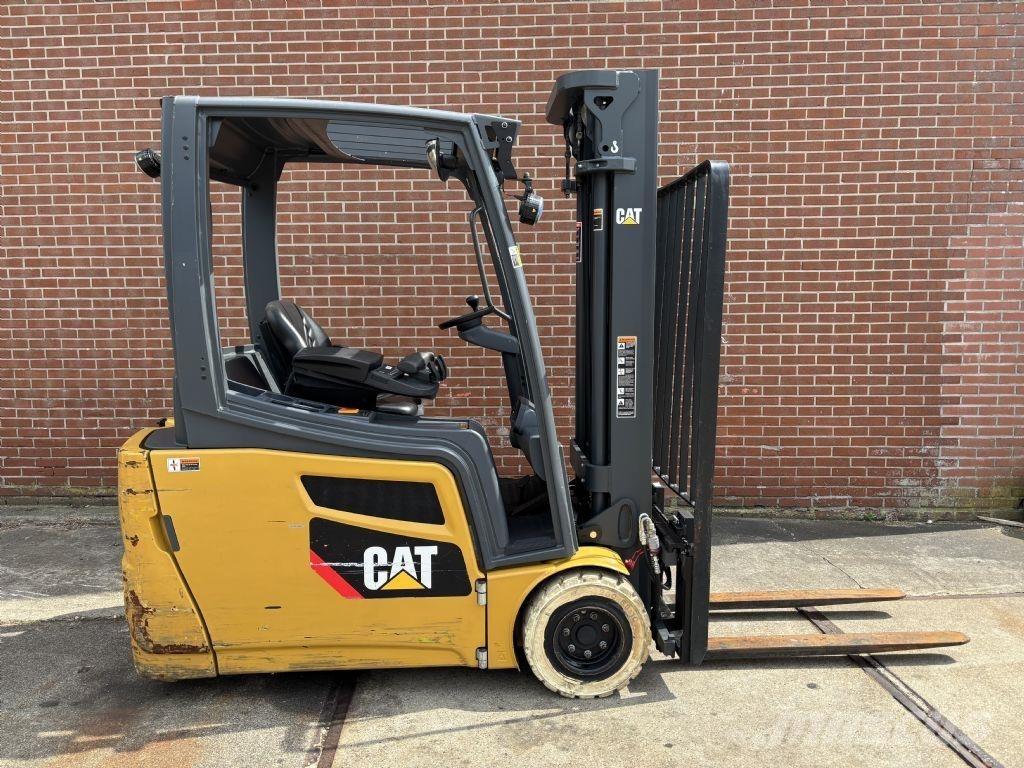 CAT 2ET4000 Sähkötrukit