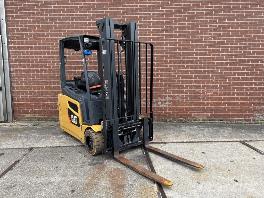 CAT 2ET4000 Sähkötrukit