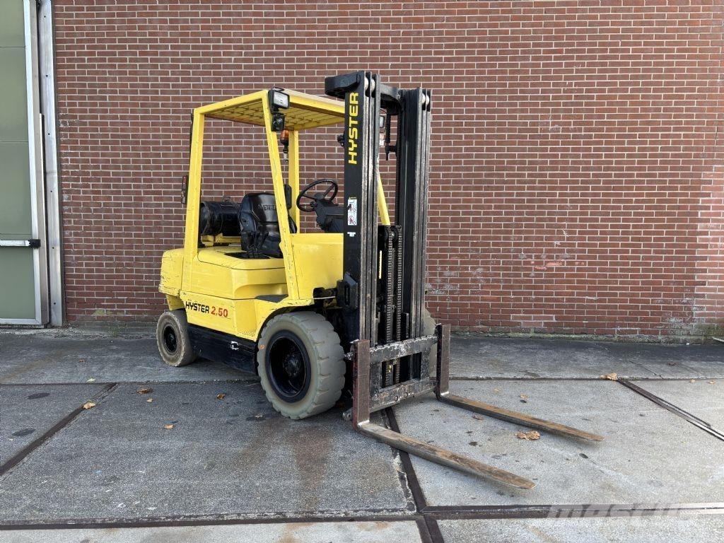 Hyster H2.50XM Nestekaasutrukit