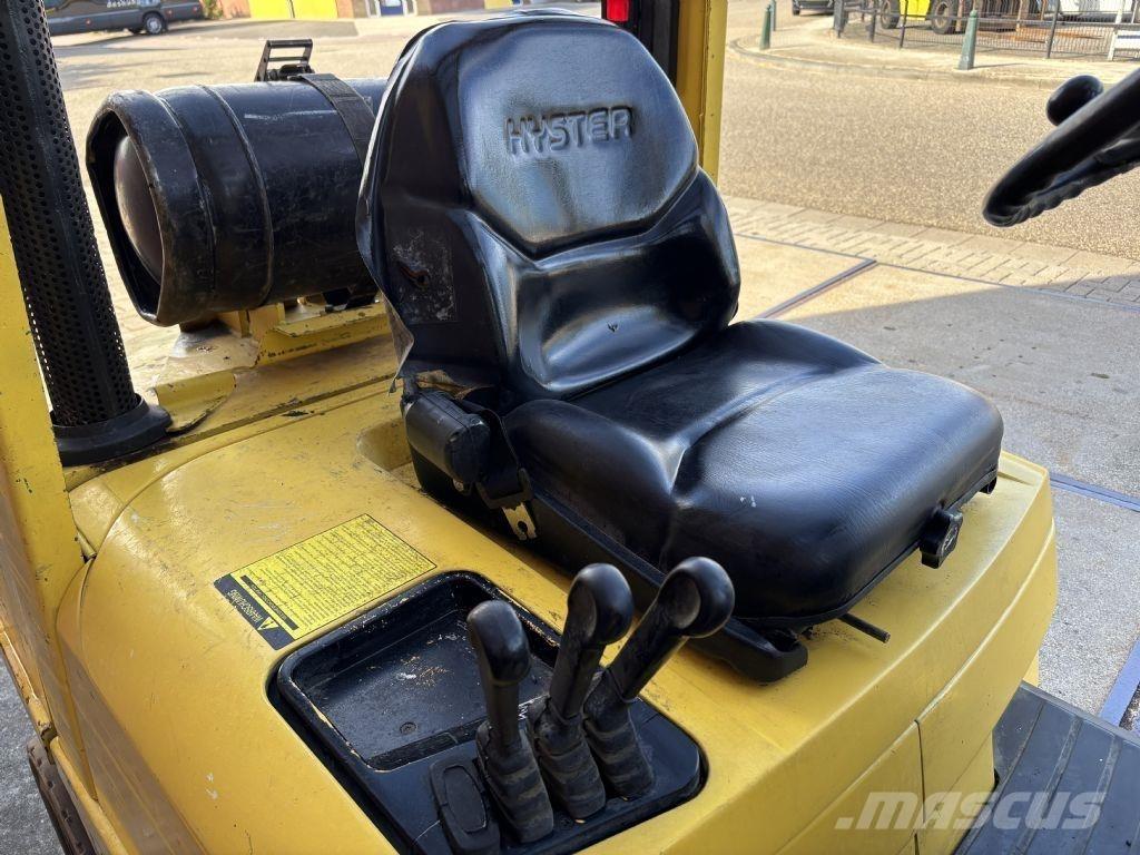 Hyster H2.50XM Nestekaasutrukit