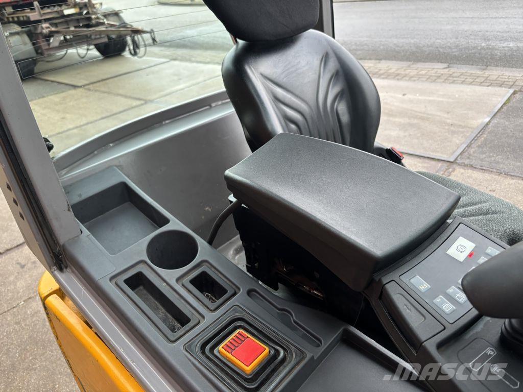 Jungheinrich EFG 216k Sähkötrukit