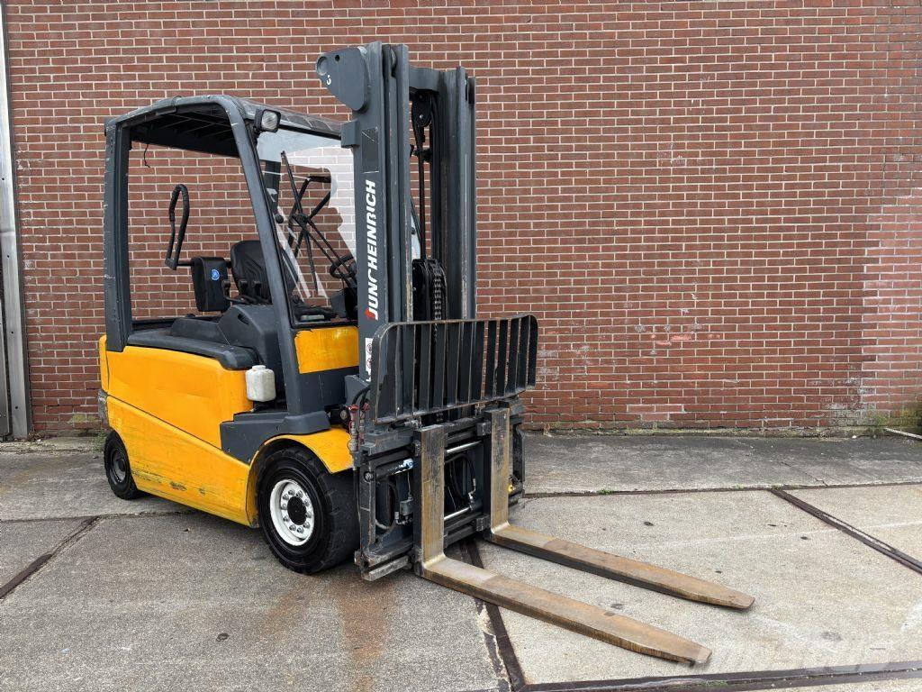 Jungheinrich EFG 430 Sähkötrukit