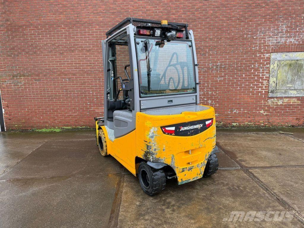 Jungheinrich EFG S30 Sähkötrukit