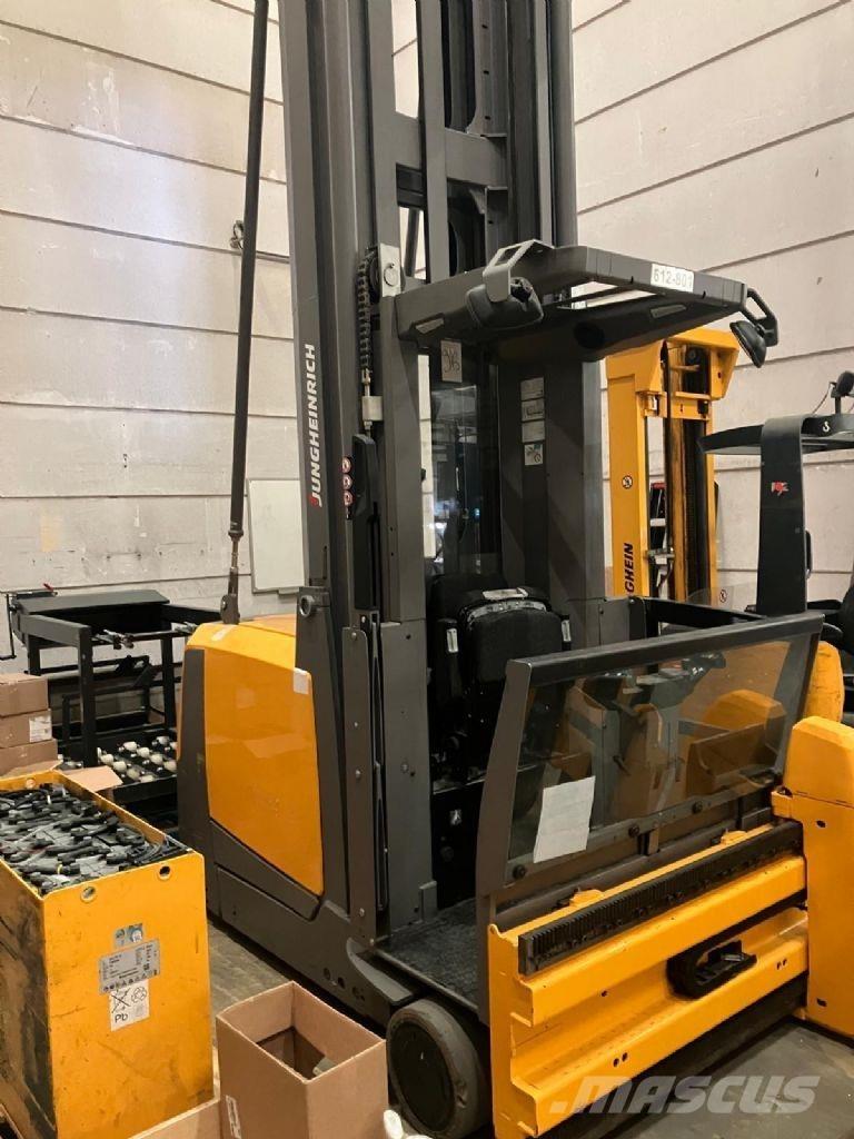 Jungheinrich EKX 516K Korkeakeräilytrukit