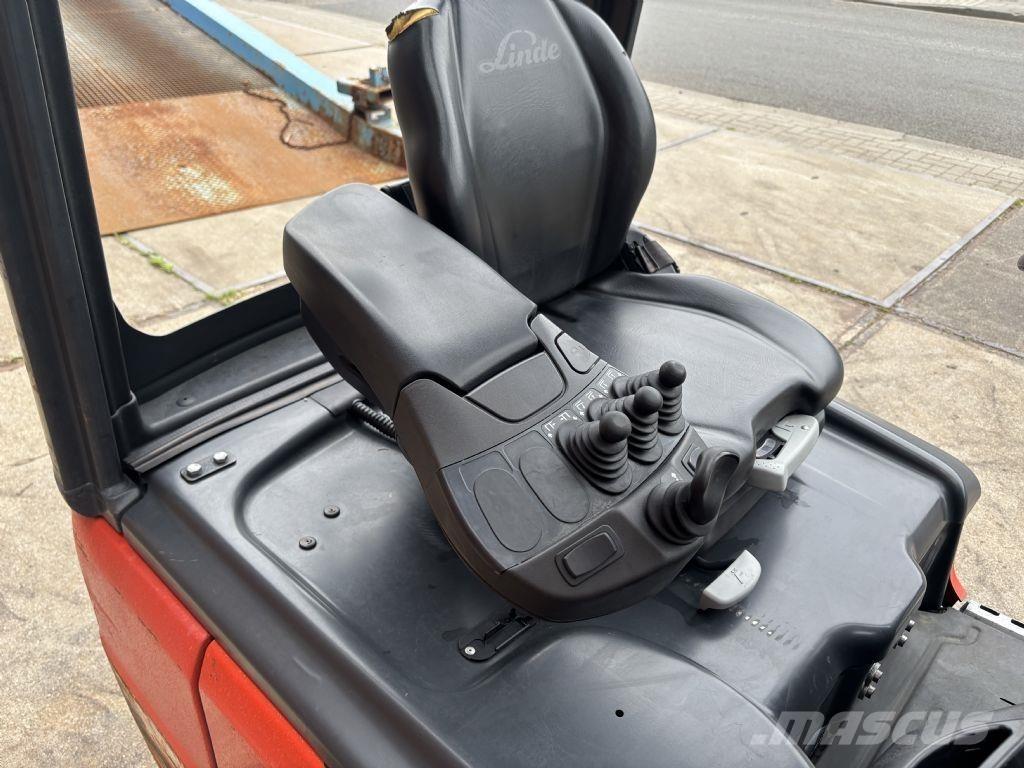Linde E14-02 Sähkötrukit