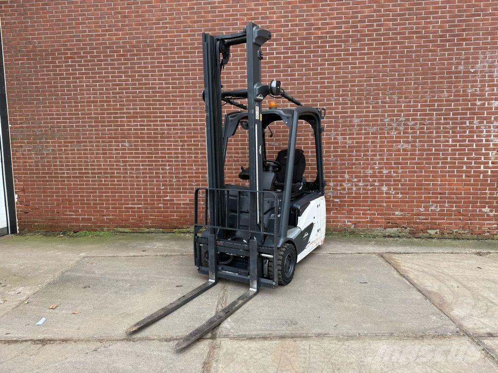 Linde E14-02 Sähkötrukit