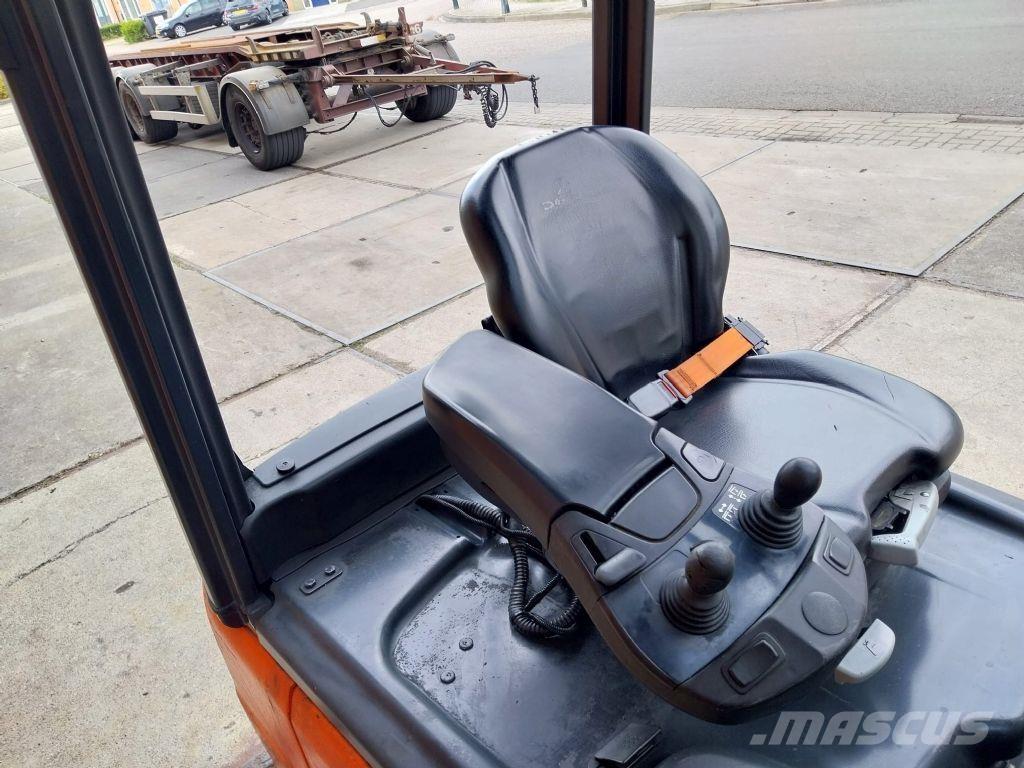 Linde E20L-02 Sähkötrukit