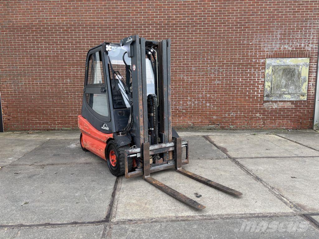 Linde E25 / 02 Sähkötrukit