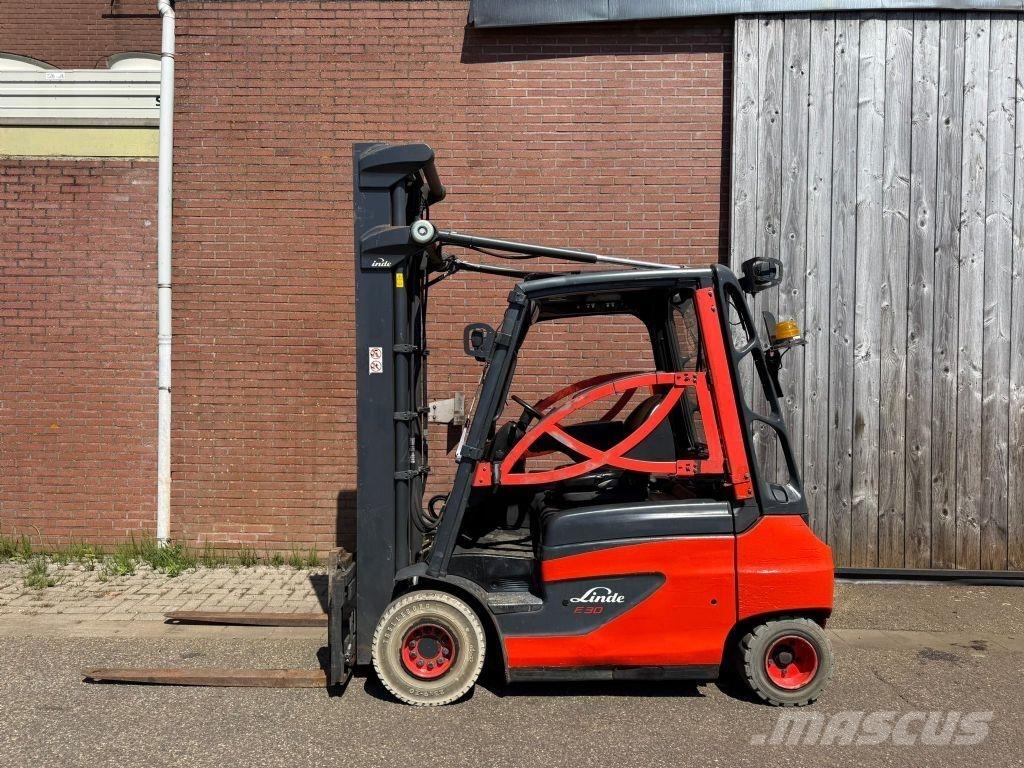Linde E30-01 Sähkötrukit