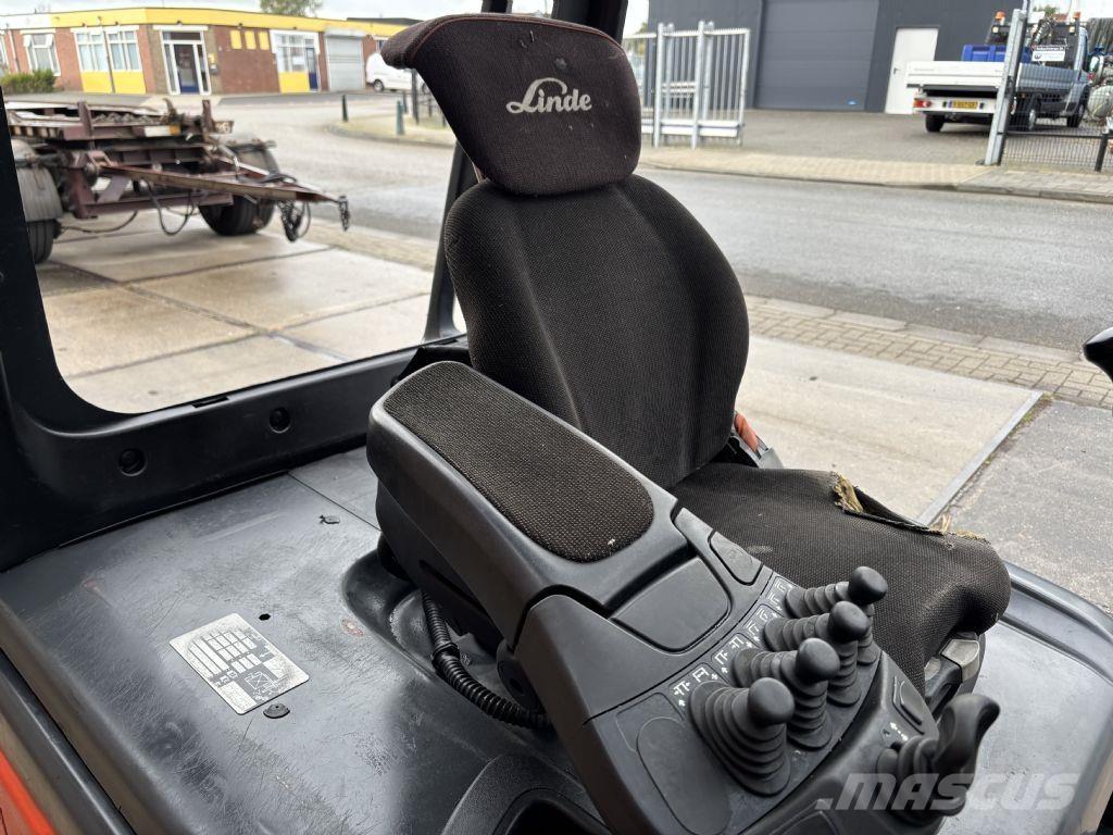 Linde E30L-01 Sähkötrukit