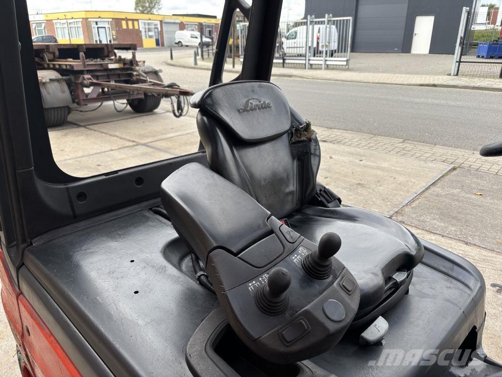 Linde E30L-01 Sähkötrukit