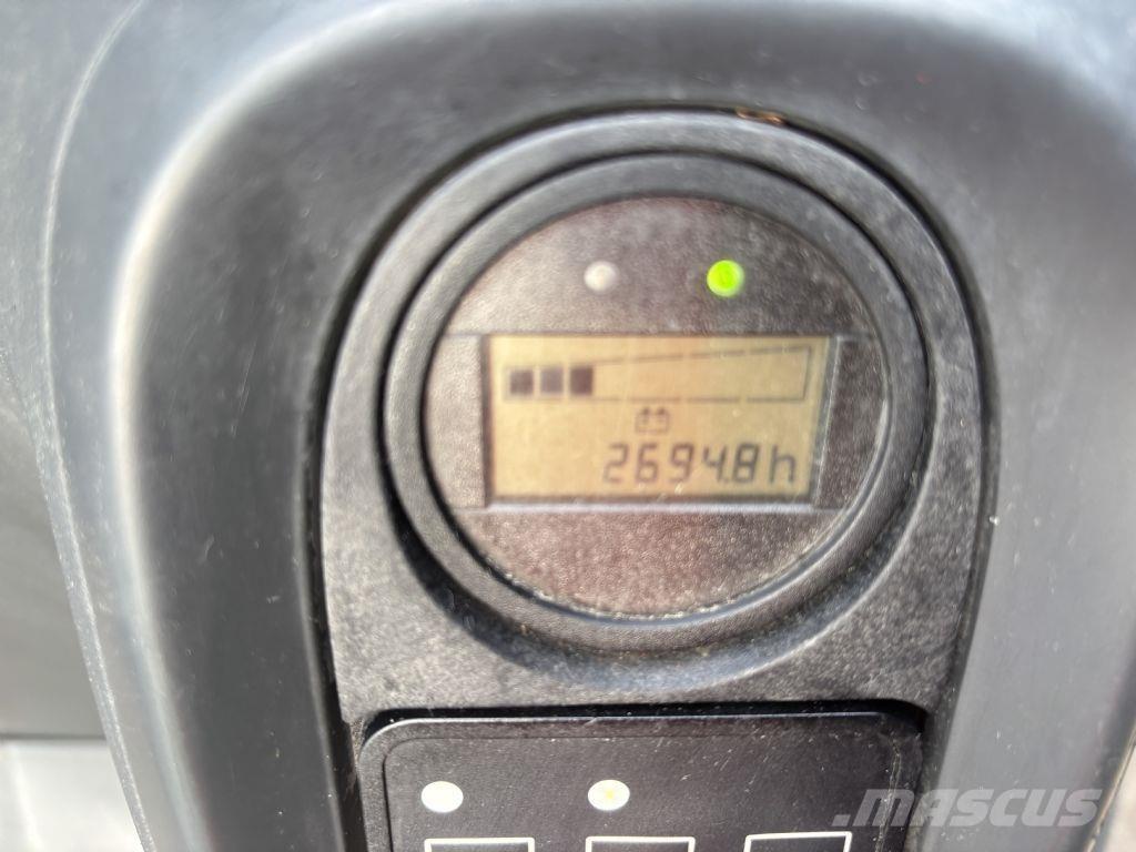 Linde T16L Lavansiirtotrukit