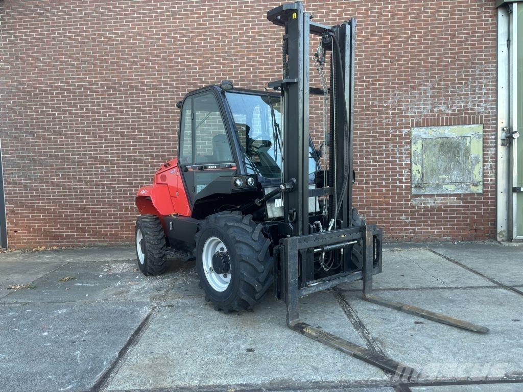 Manitou M30-4 Maastotrukit