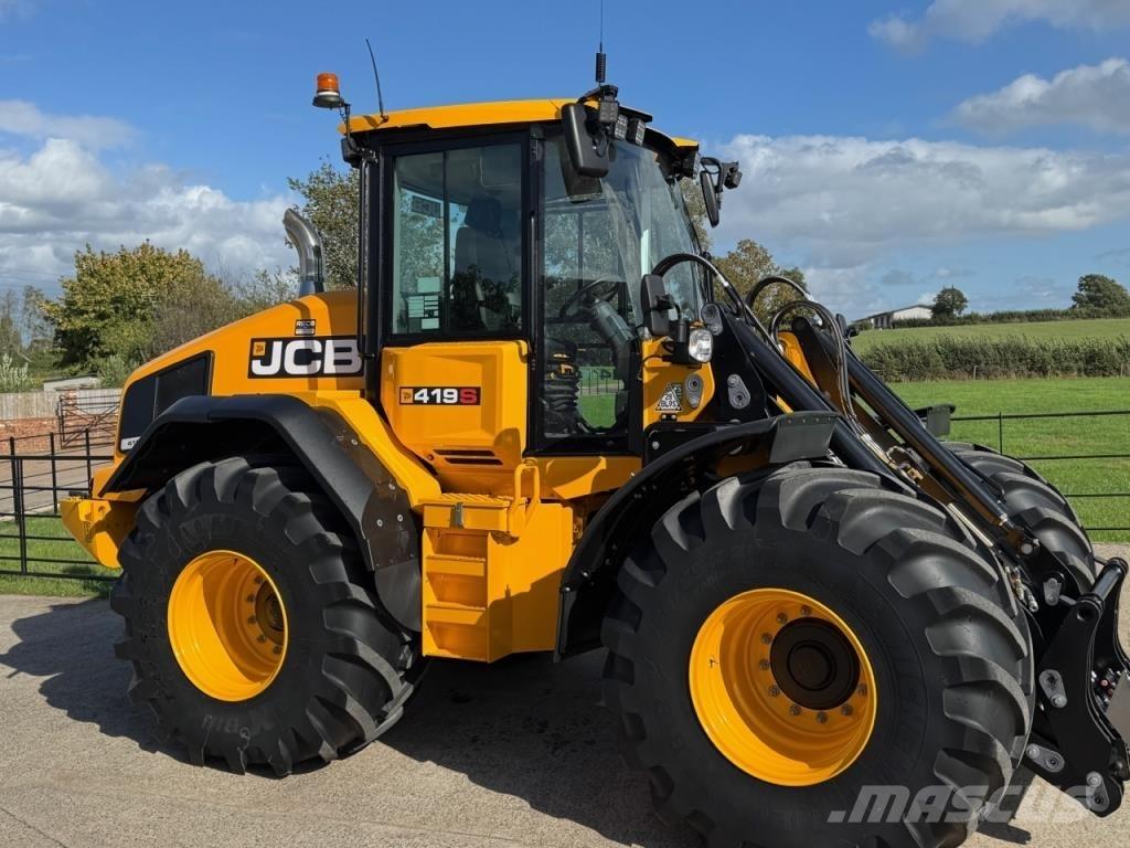 JCB 419S Traktorit