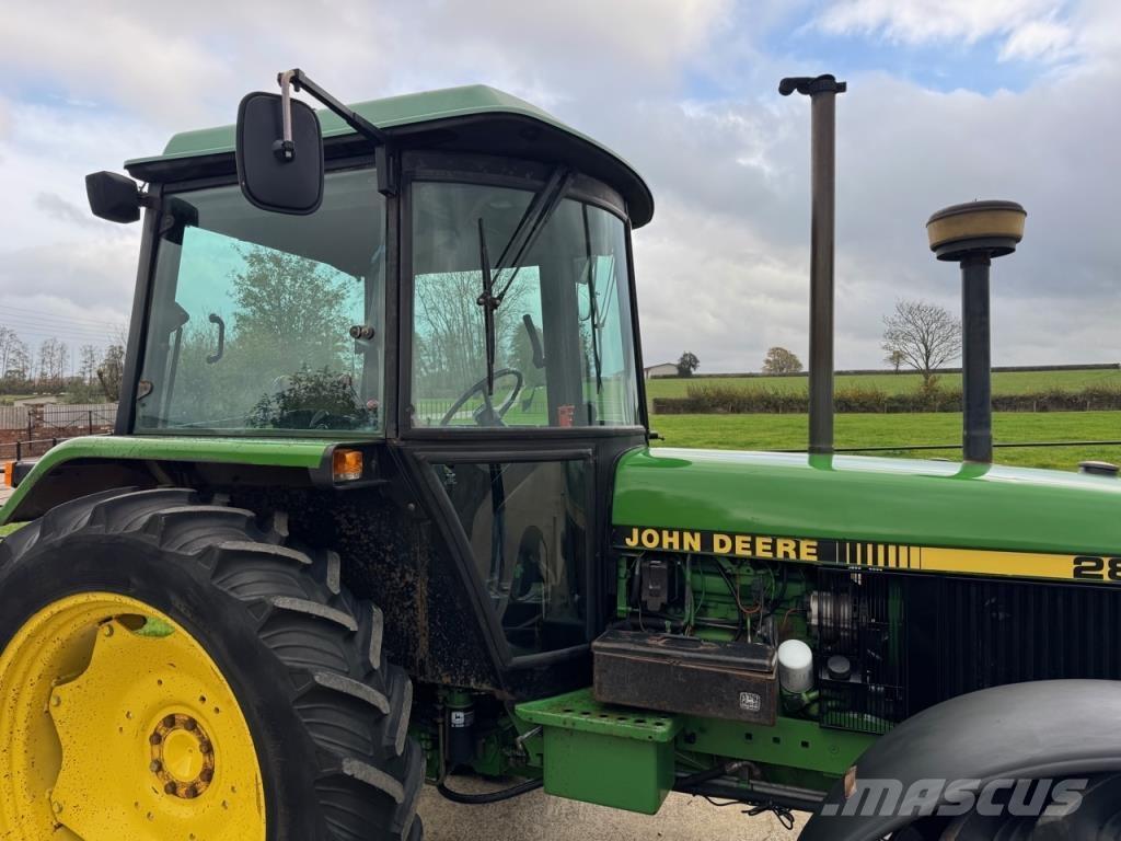 John Deere 2850 Traktorit