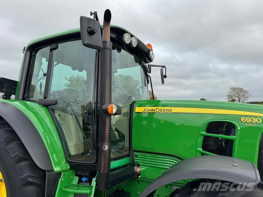 John Deere 6930 Traktorit