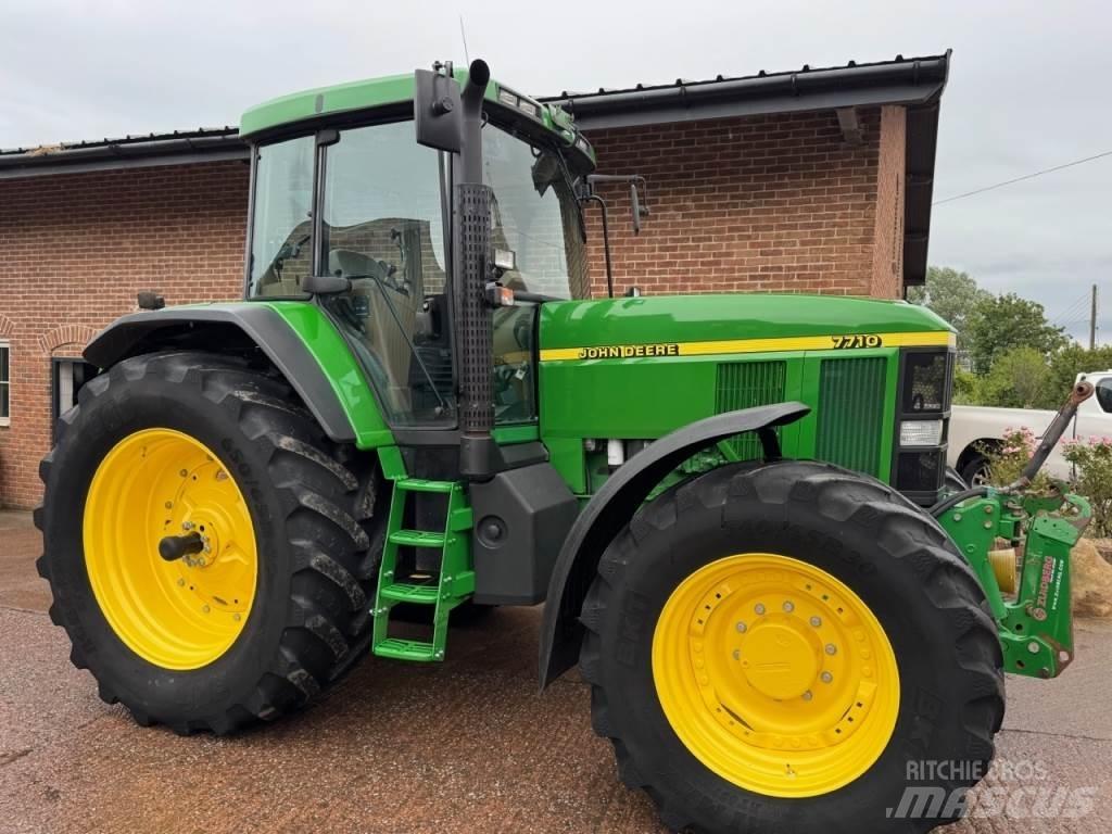 John Deere 7710 Traktorit