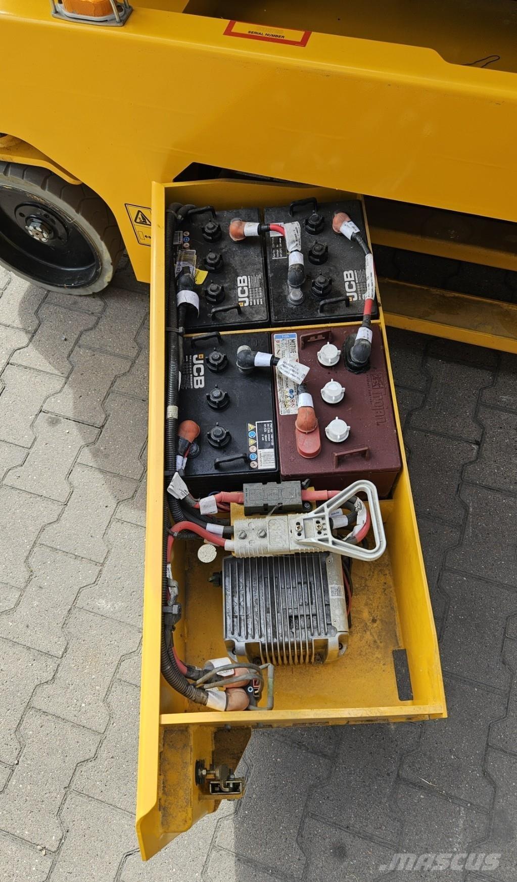 JCB S2646E Saksilavat