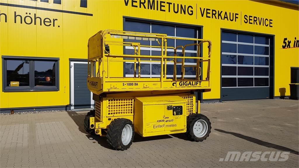 JLG 260 MRT-A Saksilavat