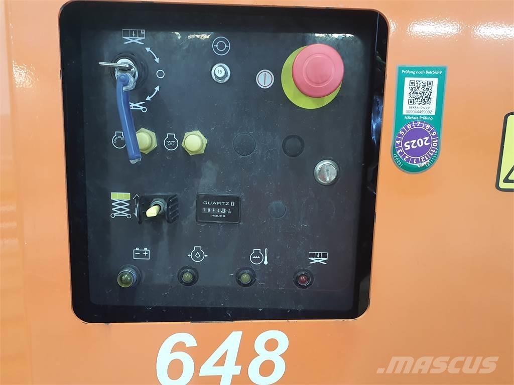 JLG 430LRT Saksilavat