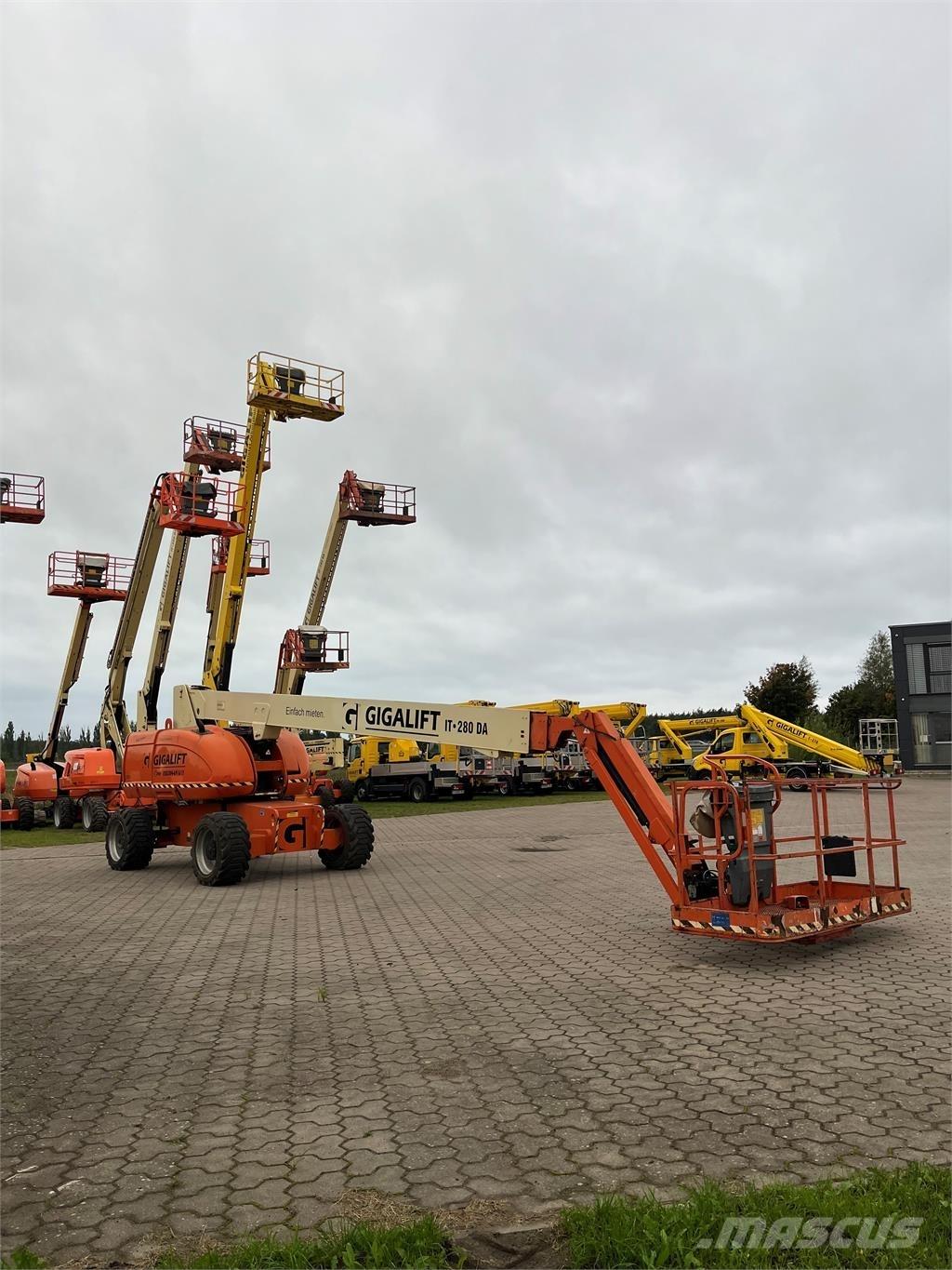 JLG 860 SJ Teleskooppipuominostimet