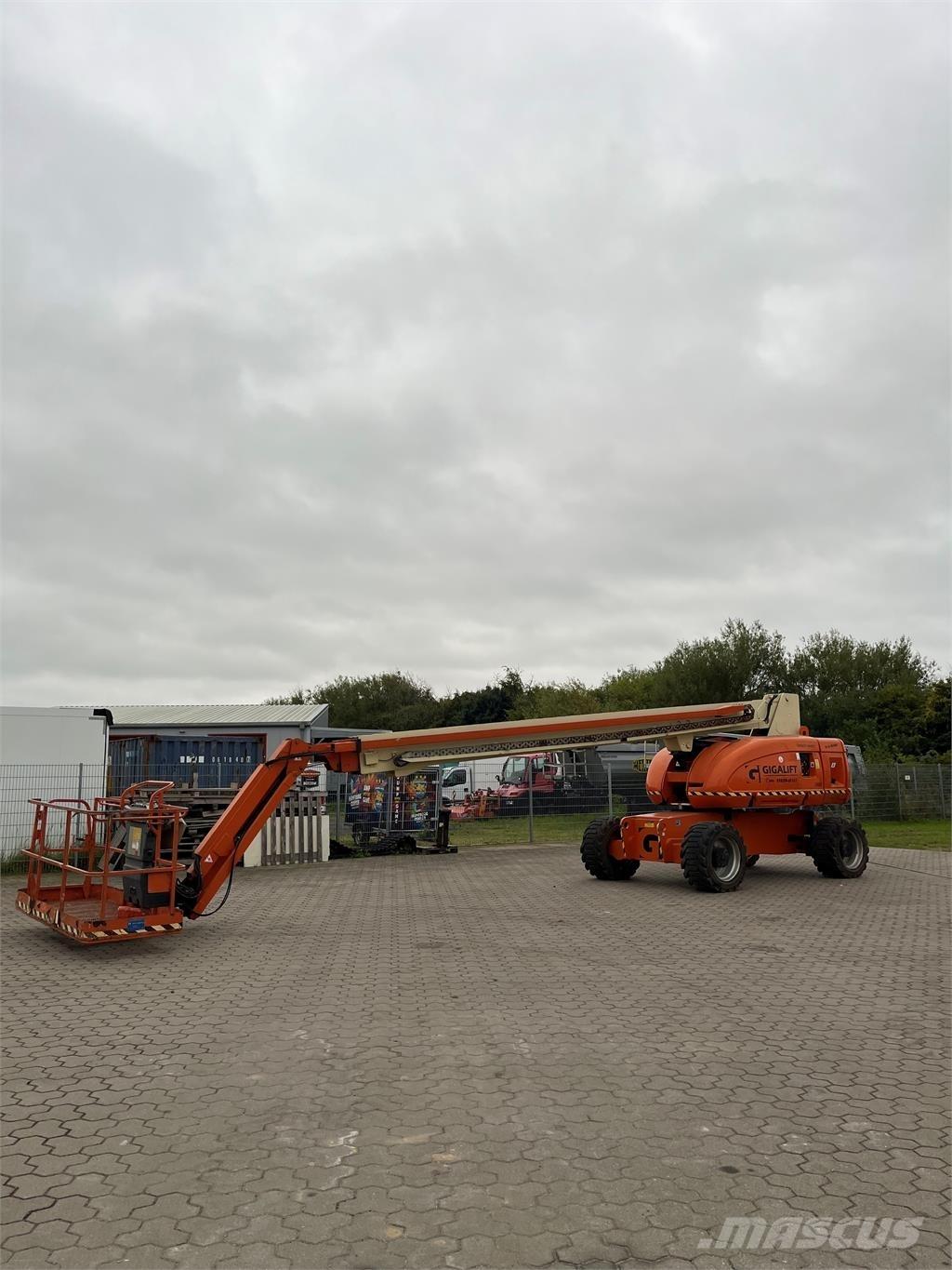 JLG 860 SJ Teleskooppipuominostimet