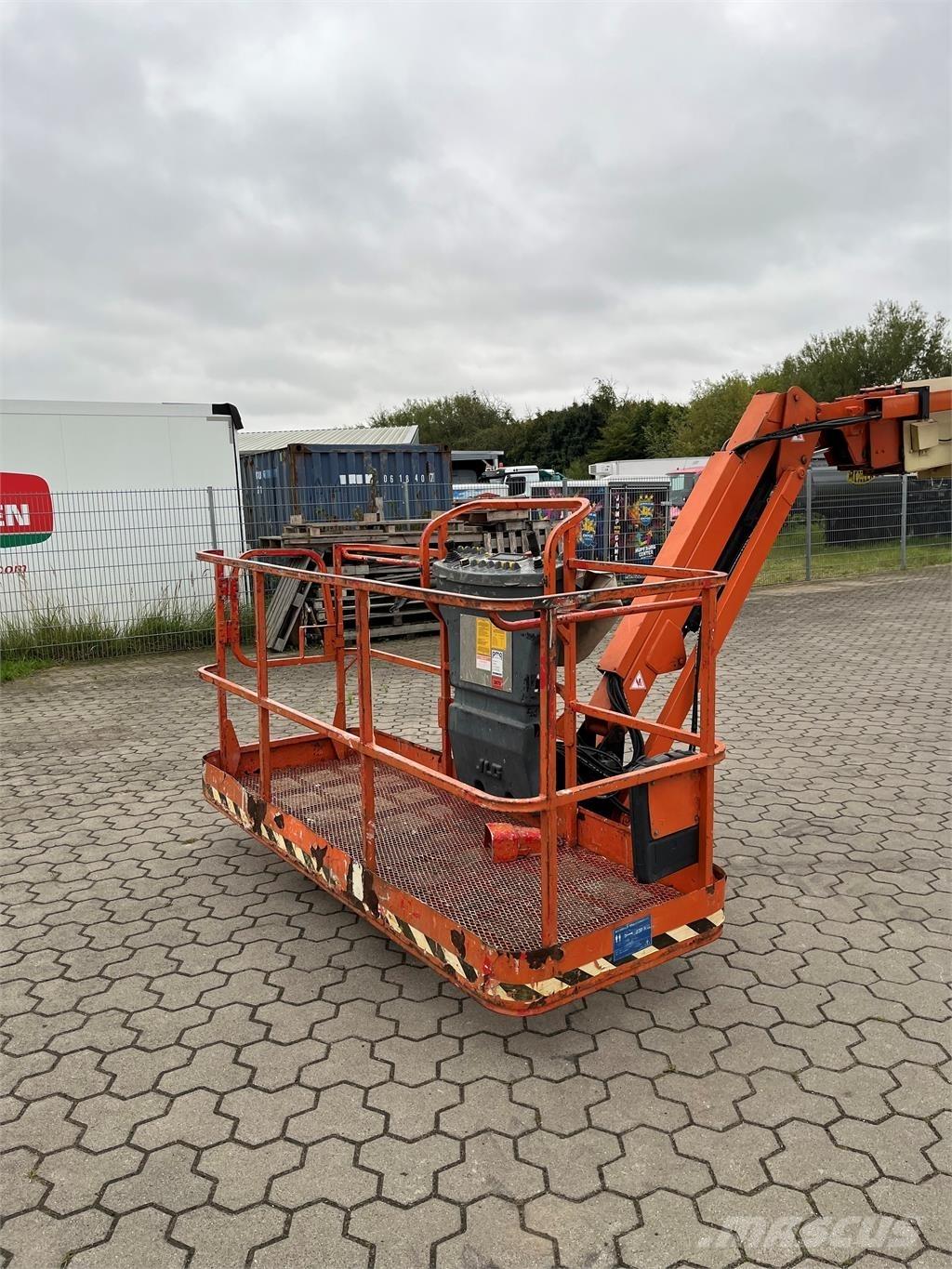 JLG 860 SJ Teleskooppipuominostimet