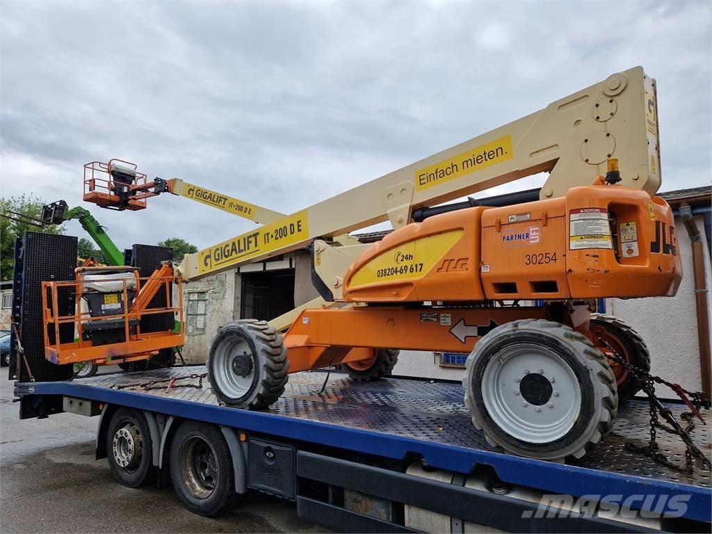 JLG M 600 JP Teleskooppipuominostimet