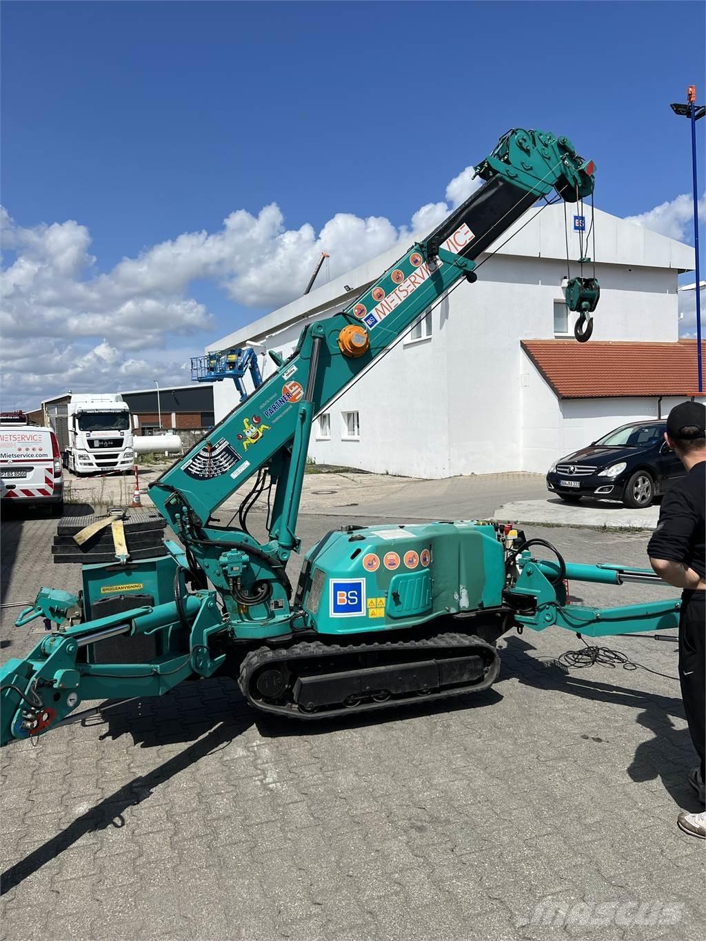 Maeda MC285 Mininosturit