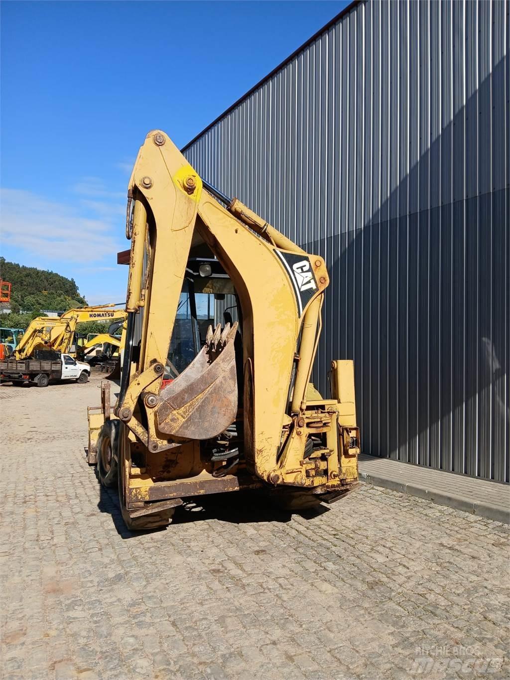 CAT 428B Kaivurikuormaajat