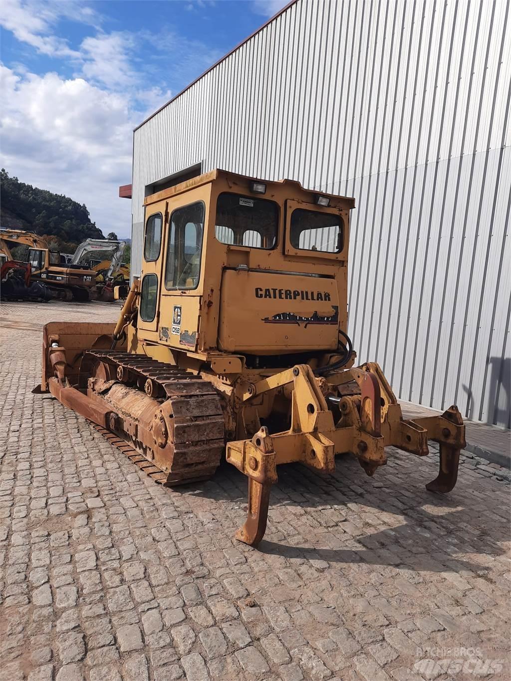 CAT D5B Putkenlaskijat