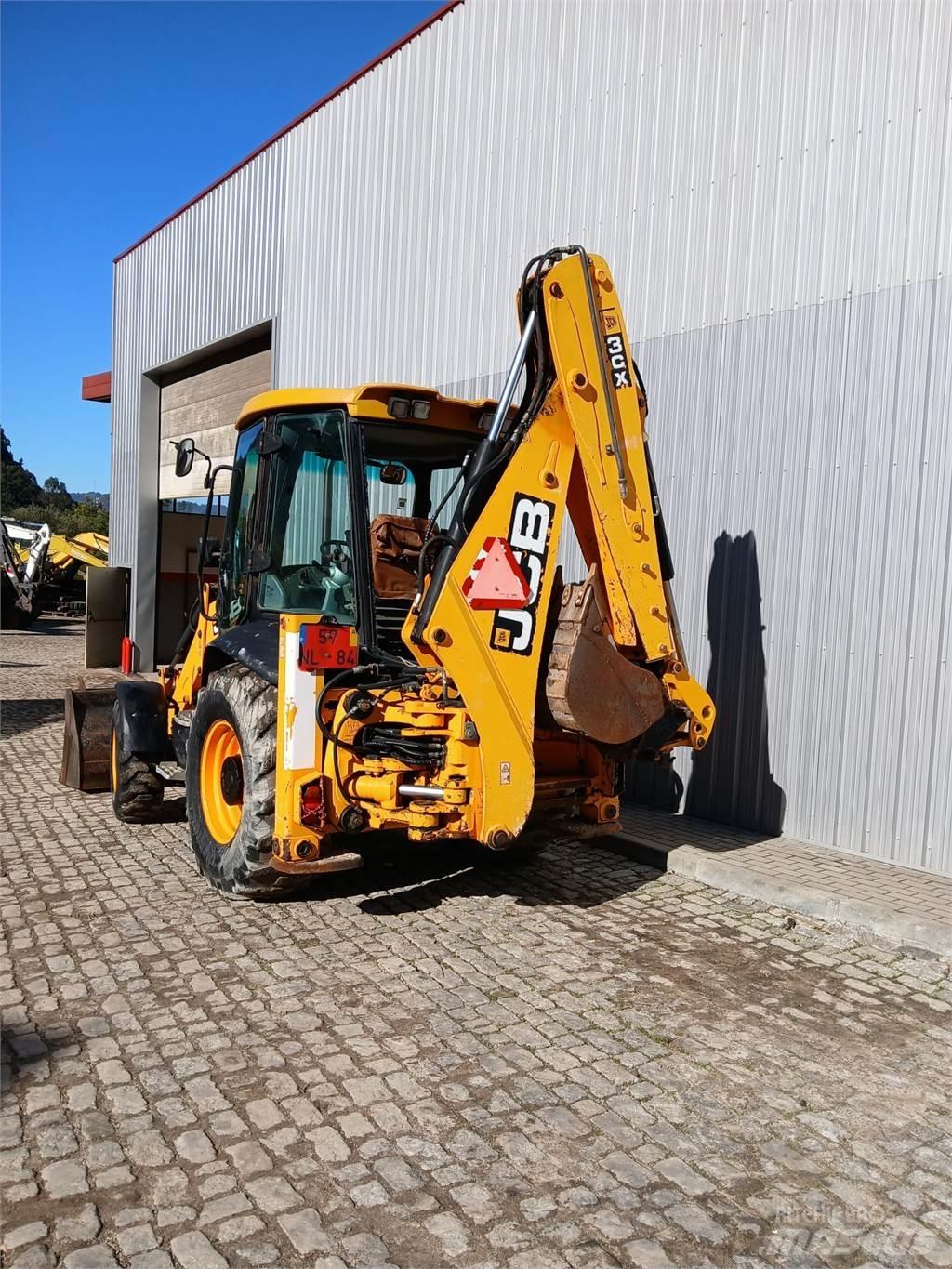 JCB 3CX Kaivurikuormaajat