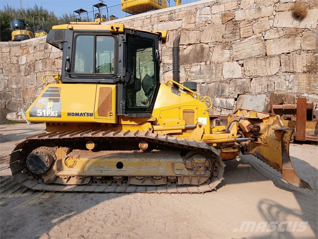 Komatsu D51PXI-22 Putkenlaskijat