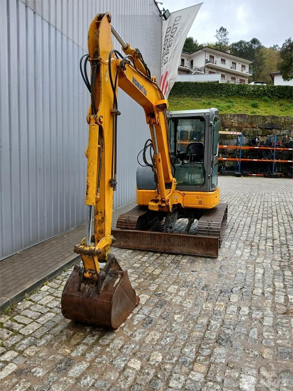 Komatsu PC50MR-2 Minikaivukoneet < 7t