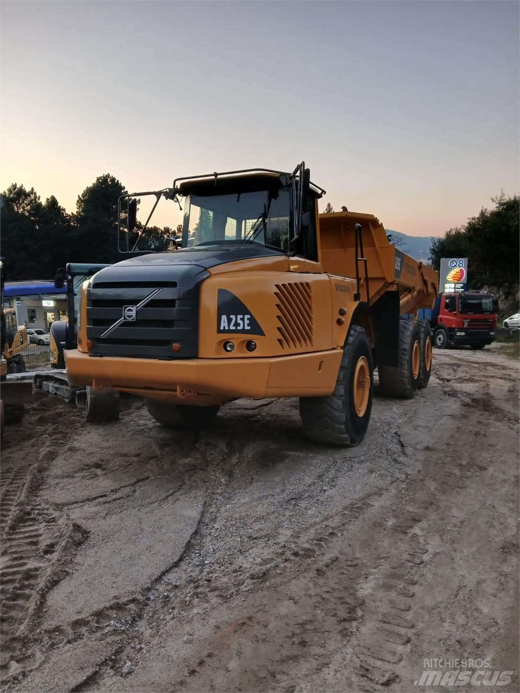 Volvo A25E Minidumpperit