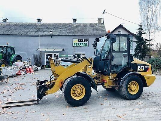 CAT 907H Pyöräkuormaajat
