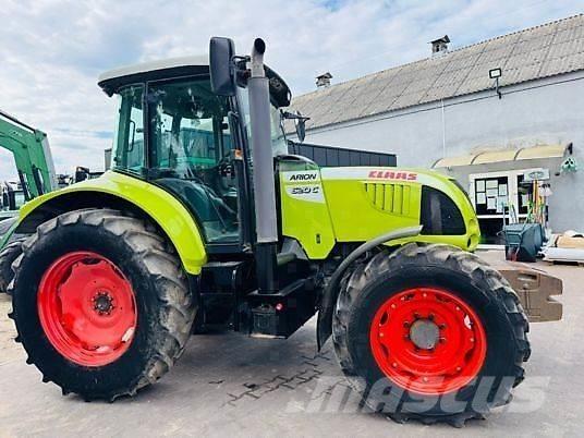 CLAAS ARION 620 C Traktorit