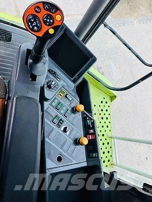 CLAAS LEXION 550 Leikkuupuimurit
