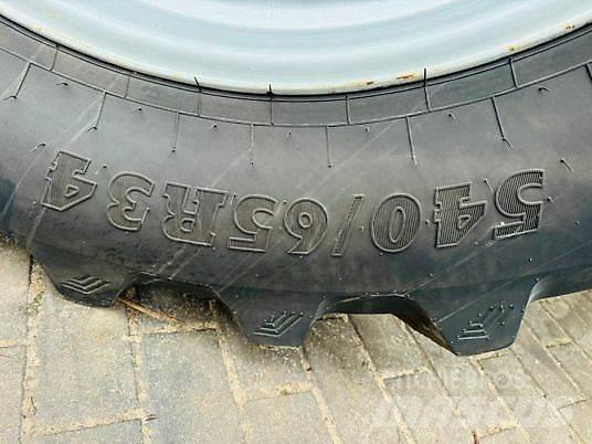 JCB FASTRAC 4220 Traktorit
