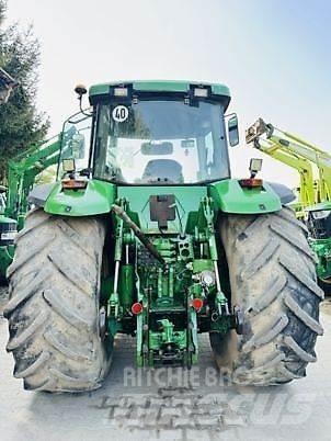 John Deere 8310 Traktorit