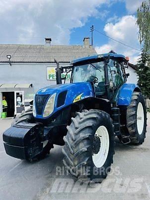 New Holland T7030 Traktorit