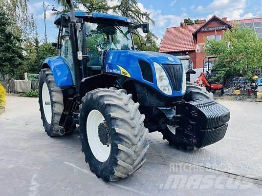 New Holland T7030 Traktorit