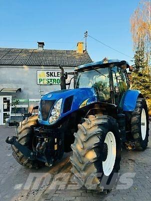 New Holland T7030 Traktorit