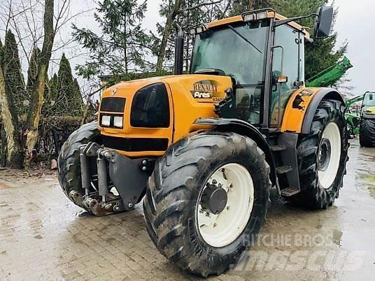 Renault ARES 826 RZ Traktorit
