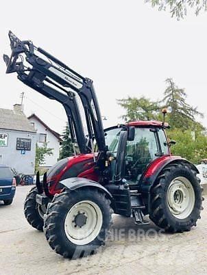 Valtra N104 Traktorit